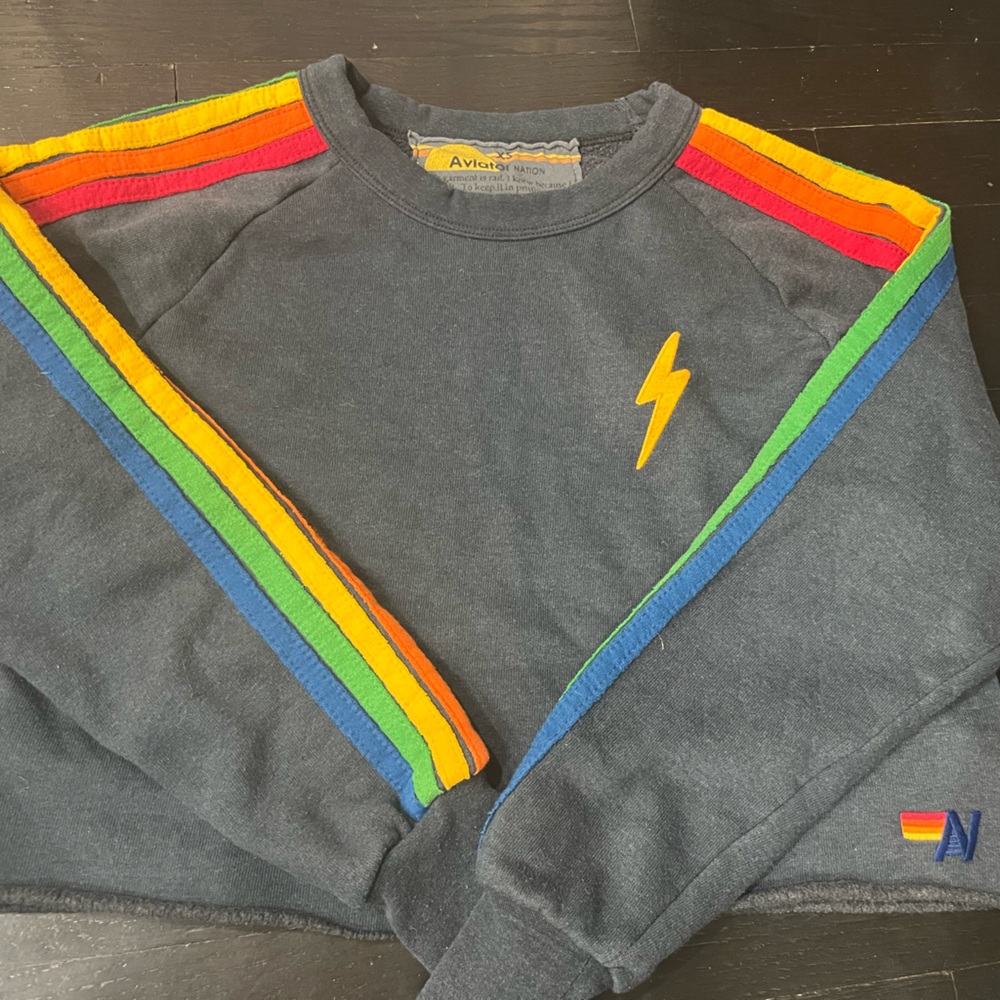AVIATOR NATION-BOLT EMBROIDERY CLASSIC CROPPED CREW SWEATSHIRT